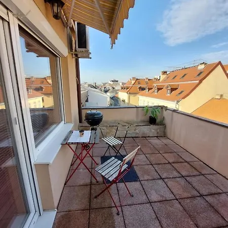 Apartment Near Bus Station With The Self-check-in Bratislava